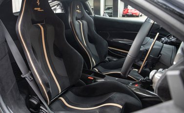 Ferrari 488 Pista 12