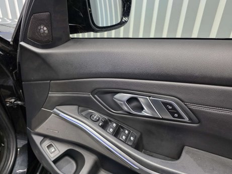 BMW 3 Series 3.0 M340i Saloon 4dr Petrol Auto xDrive Euro 6 (s/s) (374 ps) 9