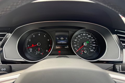 Volkswagen Passat SEL TSI EVO DSG - ONE OWNER - VAT QUALIFYING  35