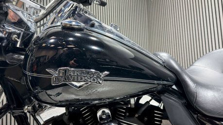 Harley-Davidson Touring 1690 FLHRC ROADKING CLASSIC 2012, MANY EXTRAS, LONG MOT 23