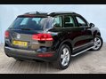 Volkswagen Touareg 3.0 Touareg V6 TSi Hybrid Auto 4WD 5dr 38