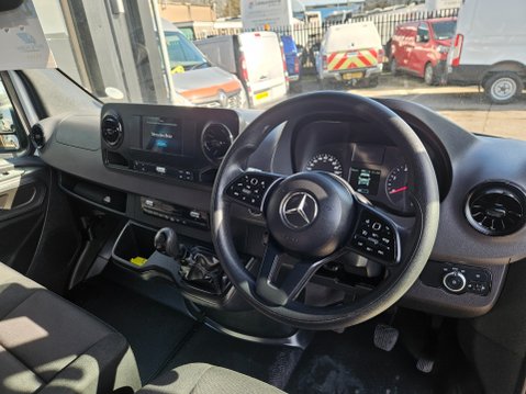 Mercedes-Benz Sprinter 315 CDI PROGRESSIVE 8