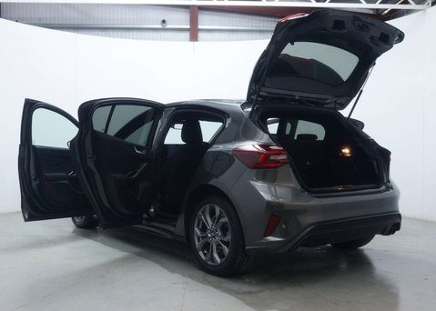 Ford Focus 1.0 Focus ST-Line MHEV Auto 5dr 51