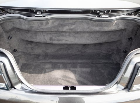 Aston Martin V12 Vantage S Roadster 34