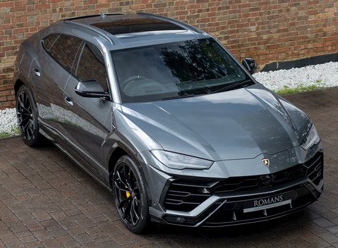 Lamborghini Urus 8