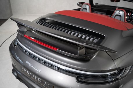 Porsche 911 TURBO S PDK. SPORTS CHRONO. HEATED & VENTILATED SEATS. PCCBS. LIFT. 33