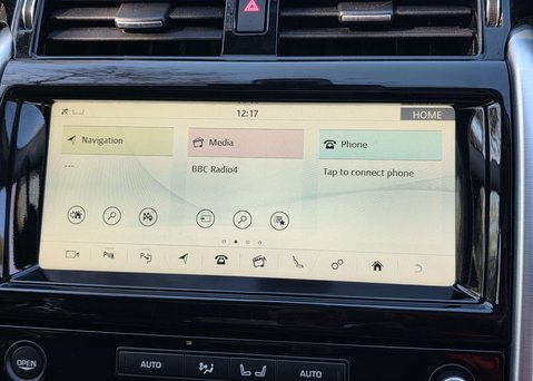 Land Rover Discovery 3.0 Discovery Luxury HSE SD6 Auto 4WD 5dr 72
