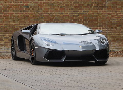 Lamborghini Aventador LP 700-4 Roadster 1