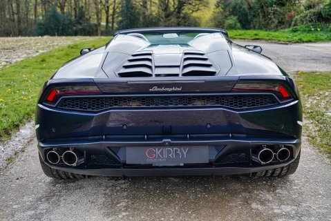 Lamborghini Huracan LP 610-4 SPYDER 22
