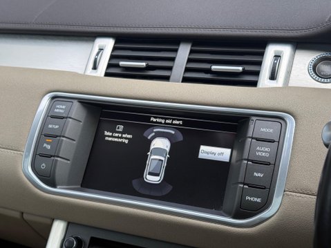 Land Rover Range Rover Evoque 2.2 SD4 Pure Tech Auto 4WD Euro 5 (s/s) 5dr 81