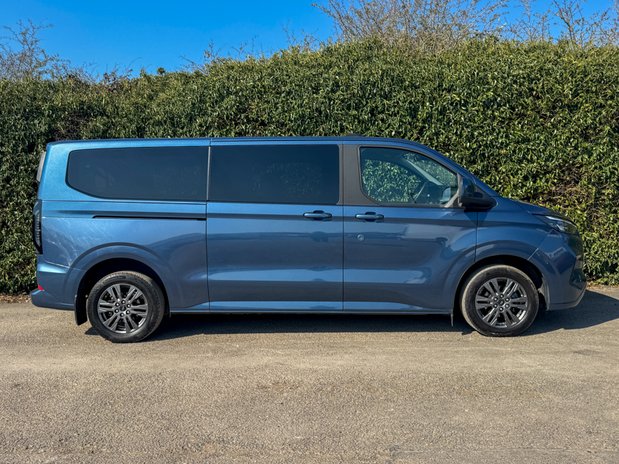 Ford Tourneo Custom Titanium Luxe | 9 Seat | Auto | L2 LWB | 320 | Euro 6 | £31,993 + vat 29