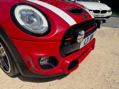 Mini Hatch 2.0 Cooper S Works 210 3dr 56