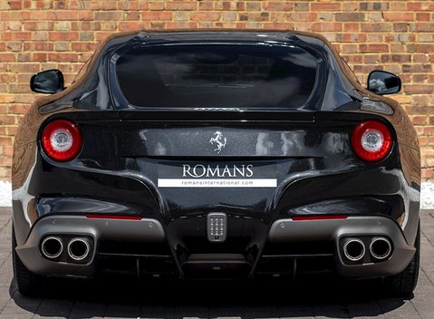 Ferrari F12 Berlinetta 5