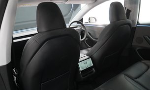 Tesla Model 3 RWD GROK AI Rear Screen Heated & Vented Seats Premium Sound One Owner VAT Q 19