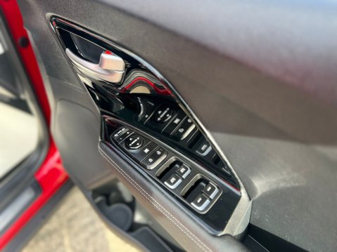 Kia Niro 3 48
