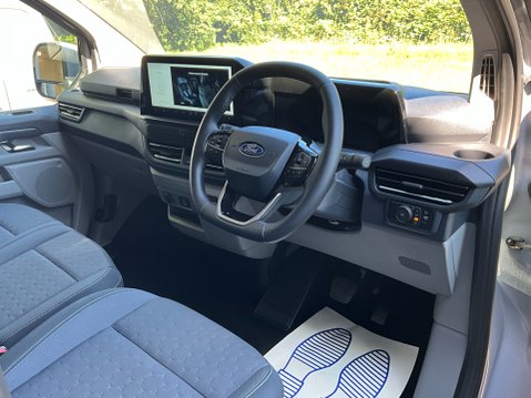 Ford Transit Custom 2.0 320 EcoBlue Limited Crew Van Auto L2 H1 Euro 6 (s/s) 5dr 13