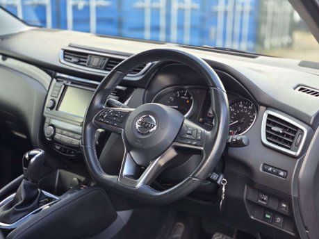 Nissan Qashqai 1.3 DIG-T Acenta Premium SUV 5dr Petrol DCT Auto Euro 6 (s/s) (160 ps) 29