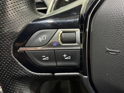 Peugeot 5008 1.2 PureTech GT Line Premium EAT Euro 6 (s/s) 5dr 31