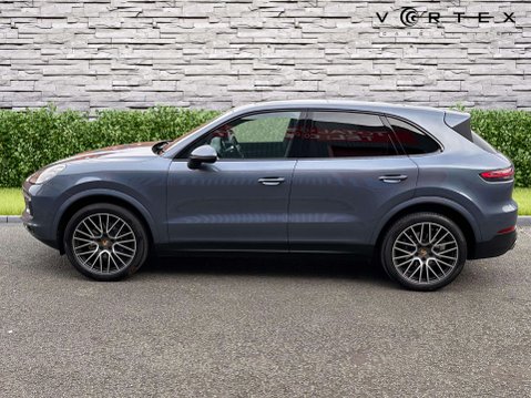 Porsche Cayenne 3.0 Cayenne V6 Auto 4WD 5dr 5