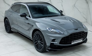 Aston Martin DBX 707 8