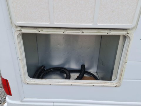 Auto-Trail Mohican Motor Home 12