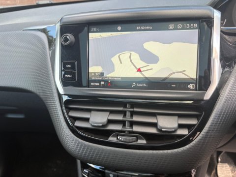 Peugeot 2008 ALLURE PREMIUM 14