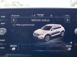 Volkswagen T-Roc 1.5 T-Roc R-Line TSI Semi-Auto 5dr 41