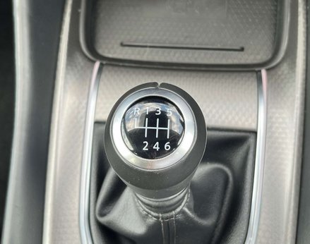 Nissan Qashqai 1.3 Qashqai N-Connecta DiG-T MHEV 5dr 51