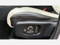Land Rover Range Rover Velar 3.0 Range Rover Velar R-Dynamic HSE P380 Auto 4WD 5dr 52