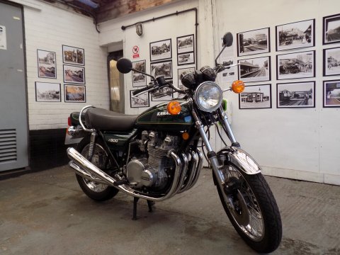 Kawasaki Z900 A4 41