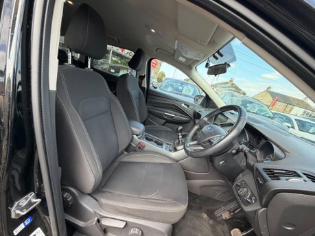 Ford Kuga ZETEC TDCI 8