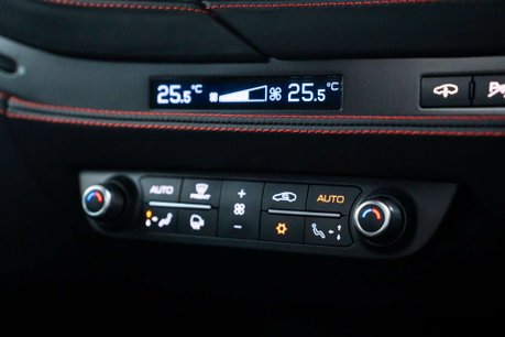 Ferrari F8 3.9 F8 Tributo Semi-Auto 2dr 34