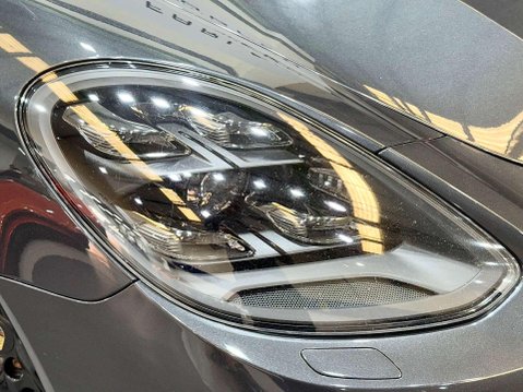 Porsche Panamera 4.0T V8 GTS Sport Turismo 5dr Petrol PDK 4WD Euro 6 (s/s) (460 ps) 76