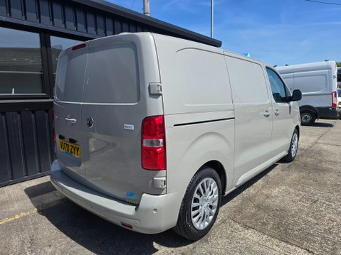 Vauxhall Vivaro L1H1 2700 SPORTIVE S/S 6