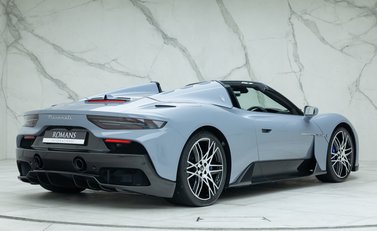 Maserati MC20 Cielo 8