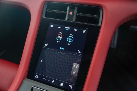 Porsche Taycan Performance Plus 93.4kWh 16