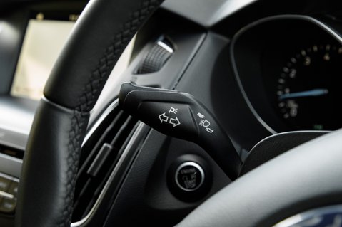 Ford Focus TITANIUM X 16