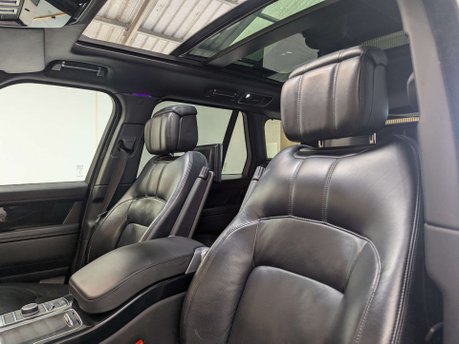 Land Rover Range Rover 4.4 Range Rover Autobiography SDV8 Auto 4WD 5dr 36