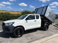 Toyota Hilux Active 4WD Ecb Arborous Tipper Truck - New Body 1