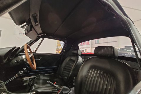 Alfa Romeo Spider 1750 VELOCE 48