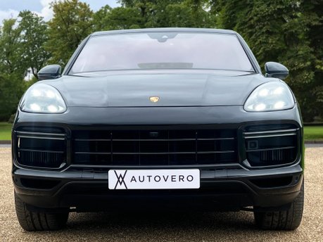 Porsche Cayenne V8 TURBO TIPTRONIC 2