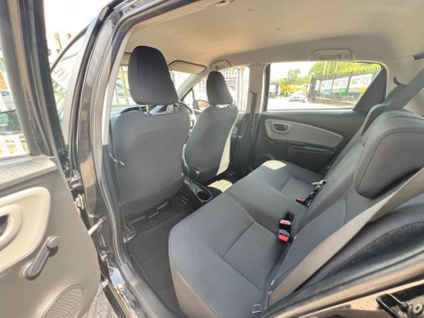 Toyota Yaris VVT-I ACTIVE 64