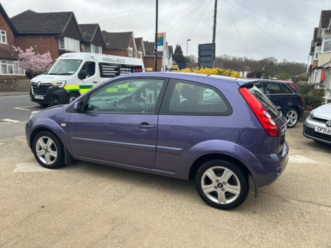 Ford Fiesta ZETEC CLIMATE 16V 9