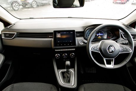 Renault Clio EVOLUTION E-TECH