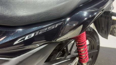 Honda CB GLR 125 2019 ONLY 10K NEW MOTSERVICED 125CC LEARNER BIKE CBF125 7