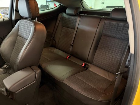 Vauxhall Astra GTC 1.7 CDTi ecoFLEX 109g SRi Euro 5 (s/s) 3dr 12