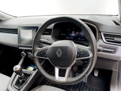 Renault Clio 1.0 TCe evolution Hatchback 5dr Petrol Manual Euro 6 (s/s) (90 ps) Air Con 13
