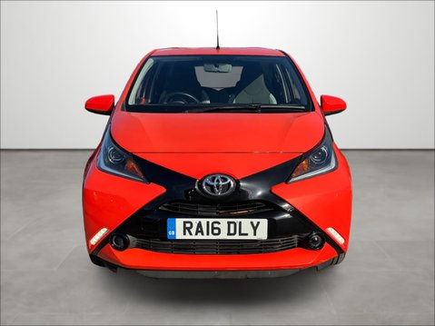 Toyota Aygo 1.0 VVT-i X-Play 5dr x-shift 5