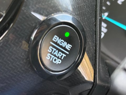 Ford Fiesta 1.0T EcoBoost ST-Line Euro 6 (s/s) 5dr 18