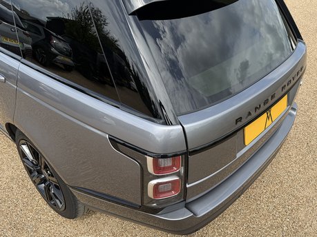 Land Rover Range Rover WESTMINSTER BLACK 25